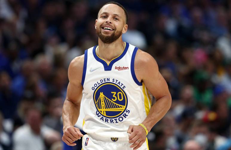 铜梁龙贺国安夺冠：是对往日辉煌的致敬，更是新征程的起点（铜梁龙庆祝国安登顶：致敬辉煌，启航新篇章）