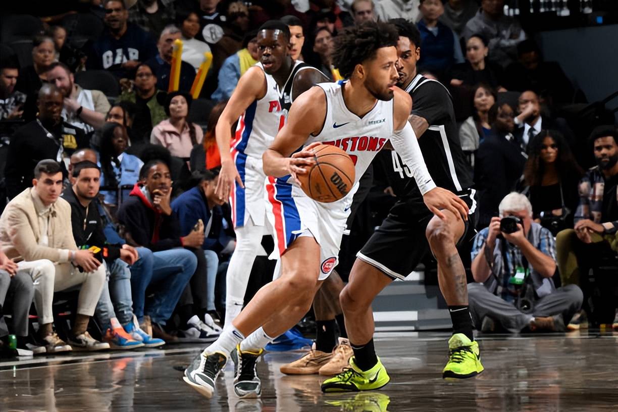 尤文vs帕福斯：伊尔迪兹搭档戴维，洛卡特利、坎比亚索出战（尤文战帕福斯：伊尔迪兹携手戴维，洛卡特利与坎比亚索出战）